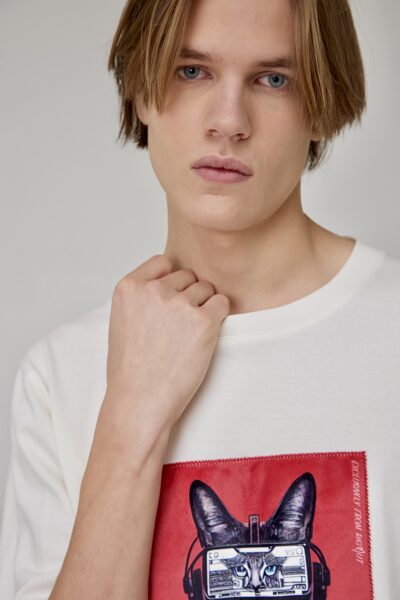 Marshmallow T-shirt with appliqué "Cat"